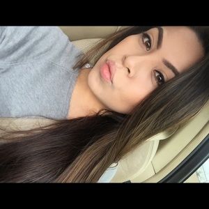 Meet your Posher, Abbs